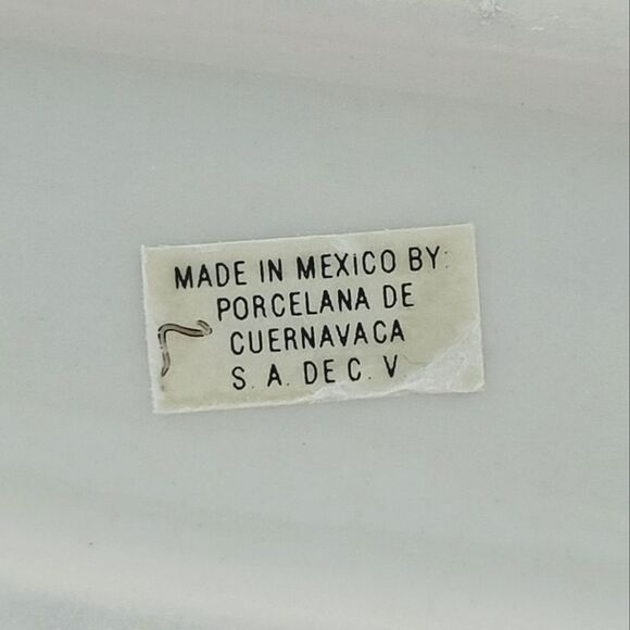 Paul Sebastian Vintage Children On Sled Ride Fine Porcelain Figurine - Picture 10 of 11